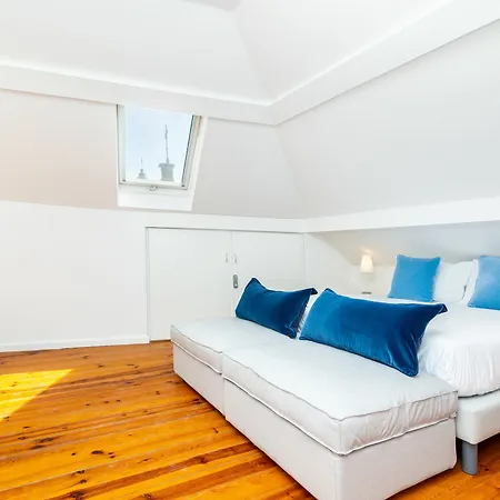 Downtown Luxury Family Apartment *